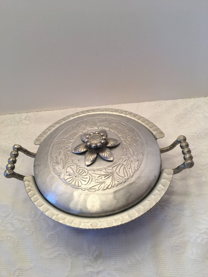 Hand Everlast Metal Bowl or Bowl Holder With Cover Etsy