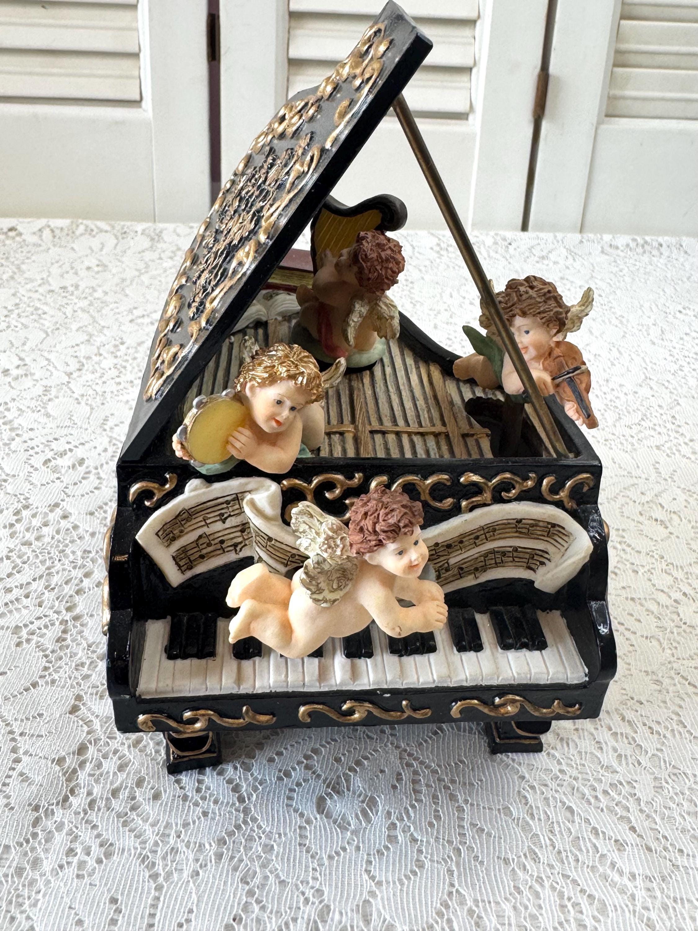 ピアノを弾く天使　ドイツ　ザイフェン　アンティーク　ヴィンテージ Angel With Piano and Grand Piano - Etsy