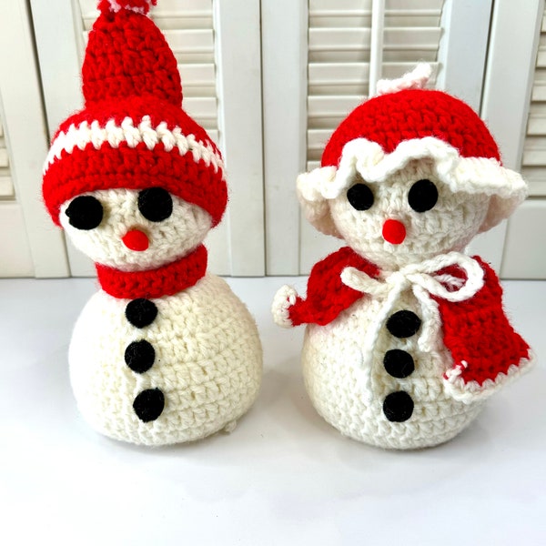 Vintage Crocheted Styrofoam Snowmen Snowman Set ~ Two piece set ~ Christmas Decor ~ Holiday Decor ~ Collectible Snowmen