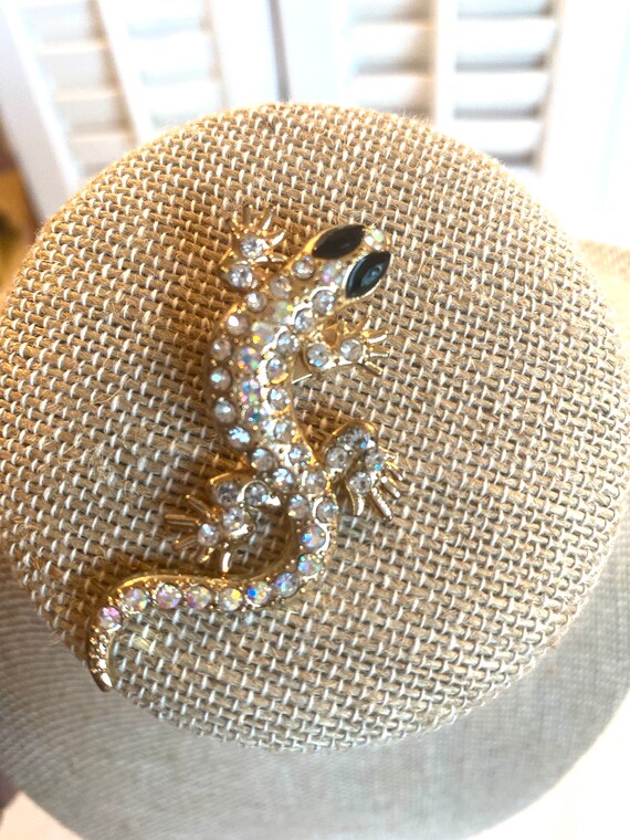 Vintage Lizard Rhinestone Brooch Pin Gold tone Fi… Gem