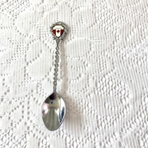 Canada Souvenir Spoon Marked Japan ~ Vintage Collectible Spoon