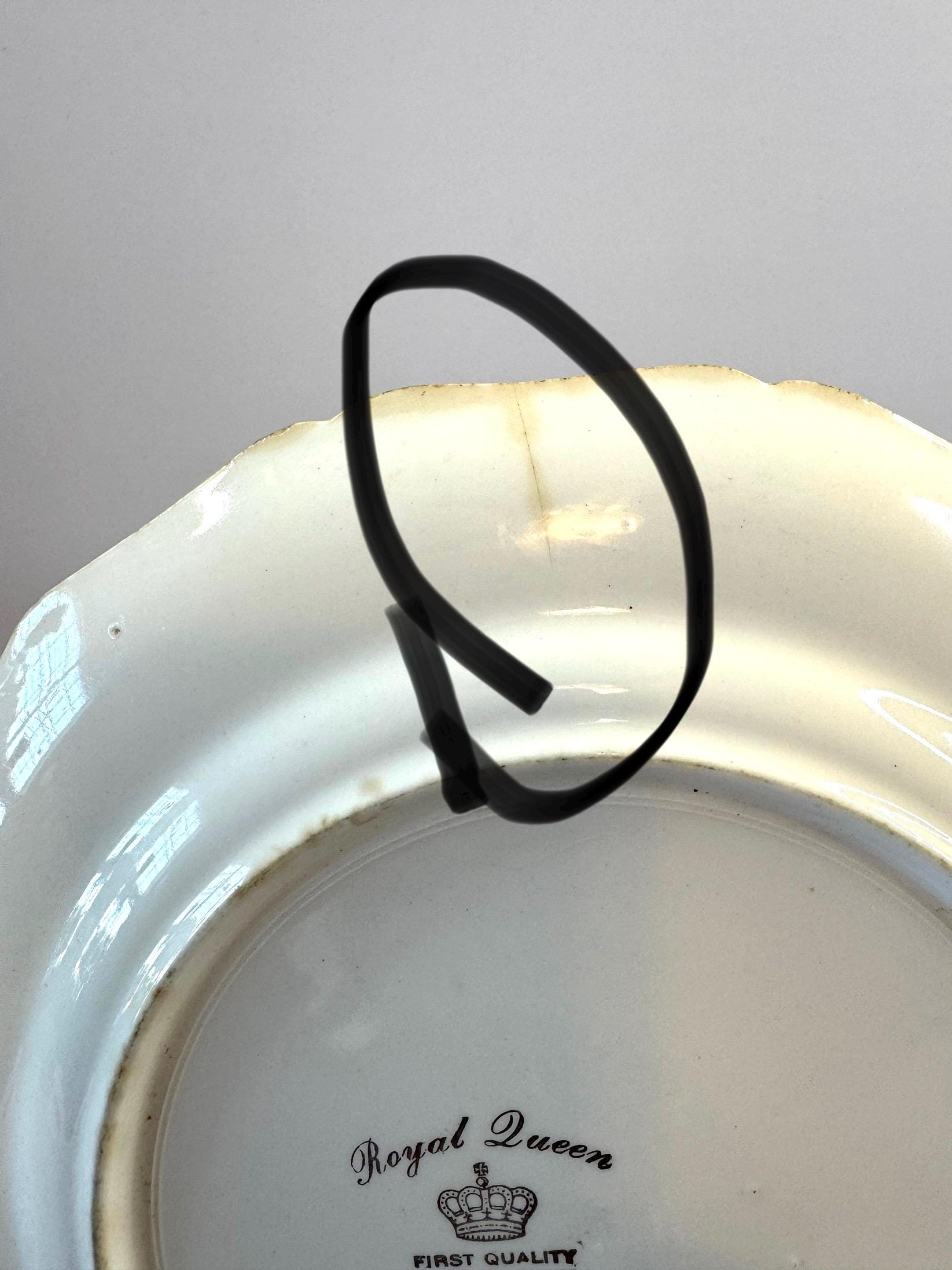 Vintage Royal Queen First Quality Plate Original Warranted 22kt