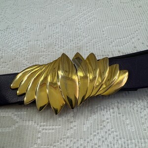 Vintage‎ Dottie Smith Gold Tone Love Knot Belt Buckle Double Swirl Signed Dotty Smith Belt Buckle | eBay main image 3