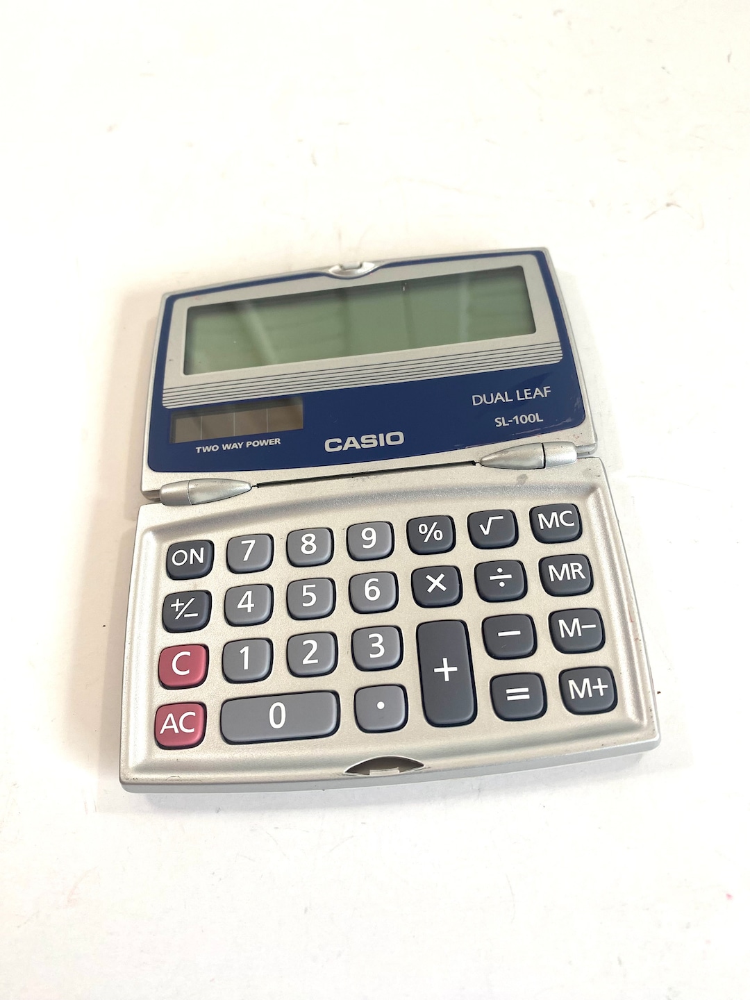 Vintage Casio Solar Calculator Two Way Power Dual Leaf SL 100L Silver