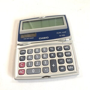 Vintage Casio Solar Calculator ~ Two Way Power ~ Dual Leaf SL 100L ~ Silver tone case ~ Hand held calculator ~ Pocket calculator