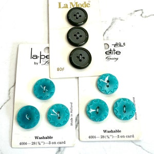 Vintage Buttons on Original Cards ~ Shades of Green ~ 9 Buttons/3 cards ~ La Mode and La Petite ~ Sewing ~ Crafts ~ Button Collection