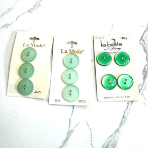 Vintage Buttons on Original Cards ~ Shades of Green ~ 10 Buttons/3 cards ~ La Mode and La Petite ~ Sewing ~ Crafts ~ Button Collection