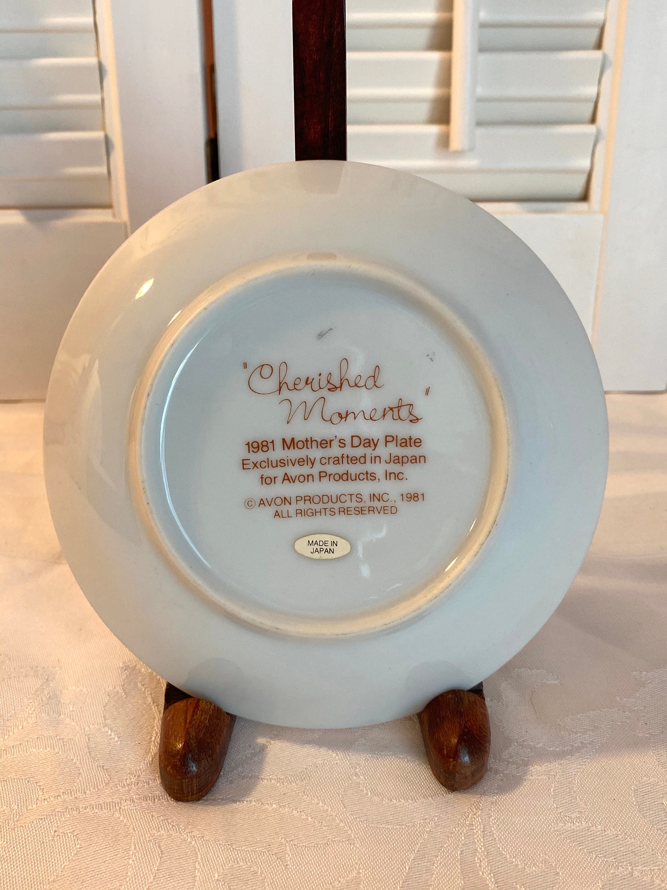 Vintage Avon Mothers Day Plate ~ 1981 ~ Cherished Moments Last