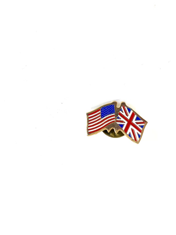 Vintage Crossed Flag Pin Gem vintage-crossed-flag-pin-gem