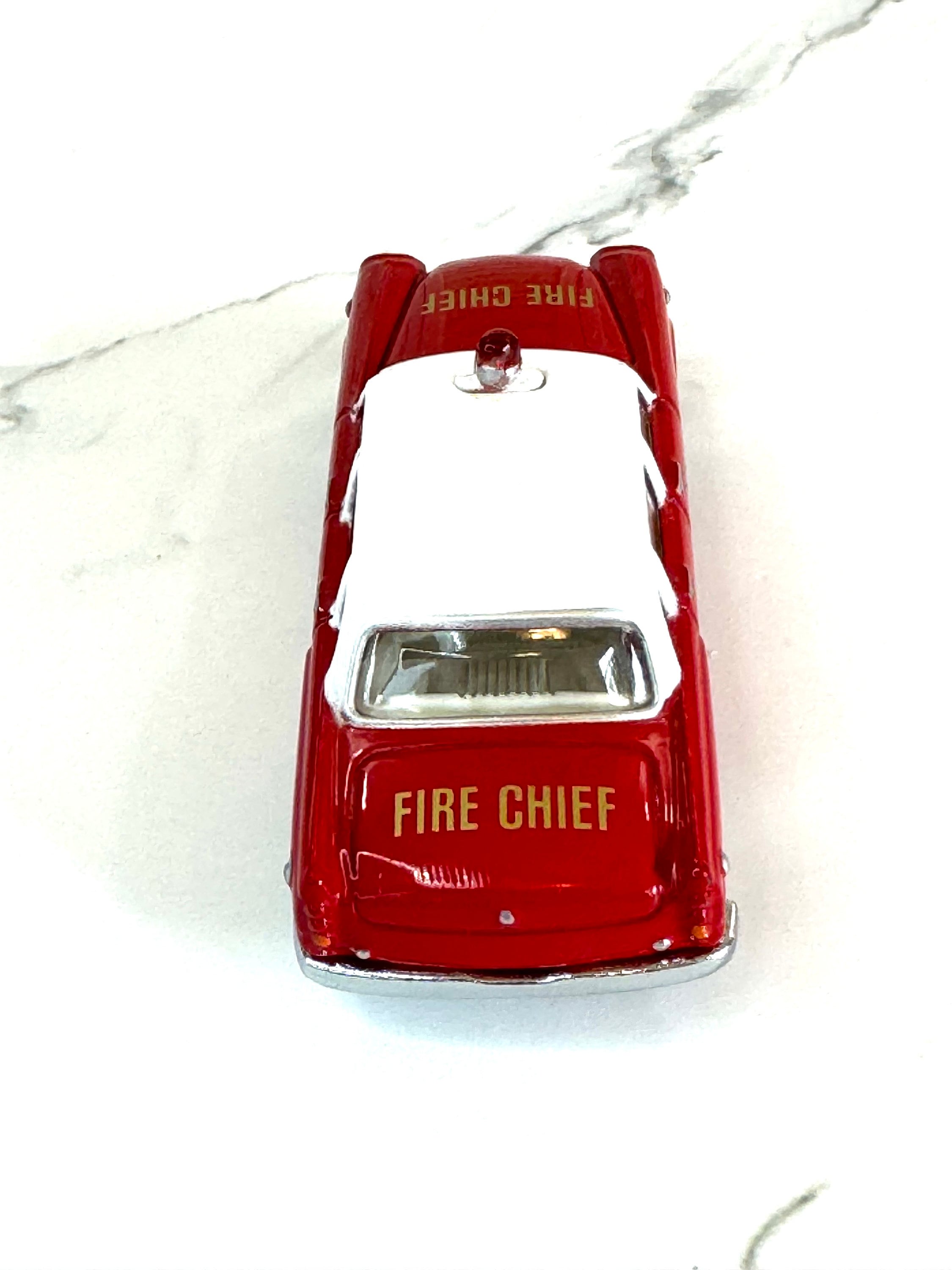 レア　消防車 FIRE CHIEF CAR Vintage Fire Chief Car ~ FD No 1 ~ Red Car With White Top