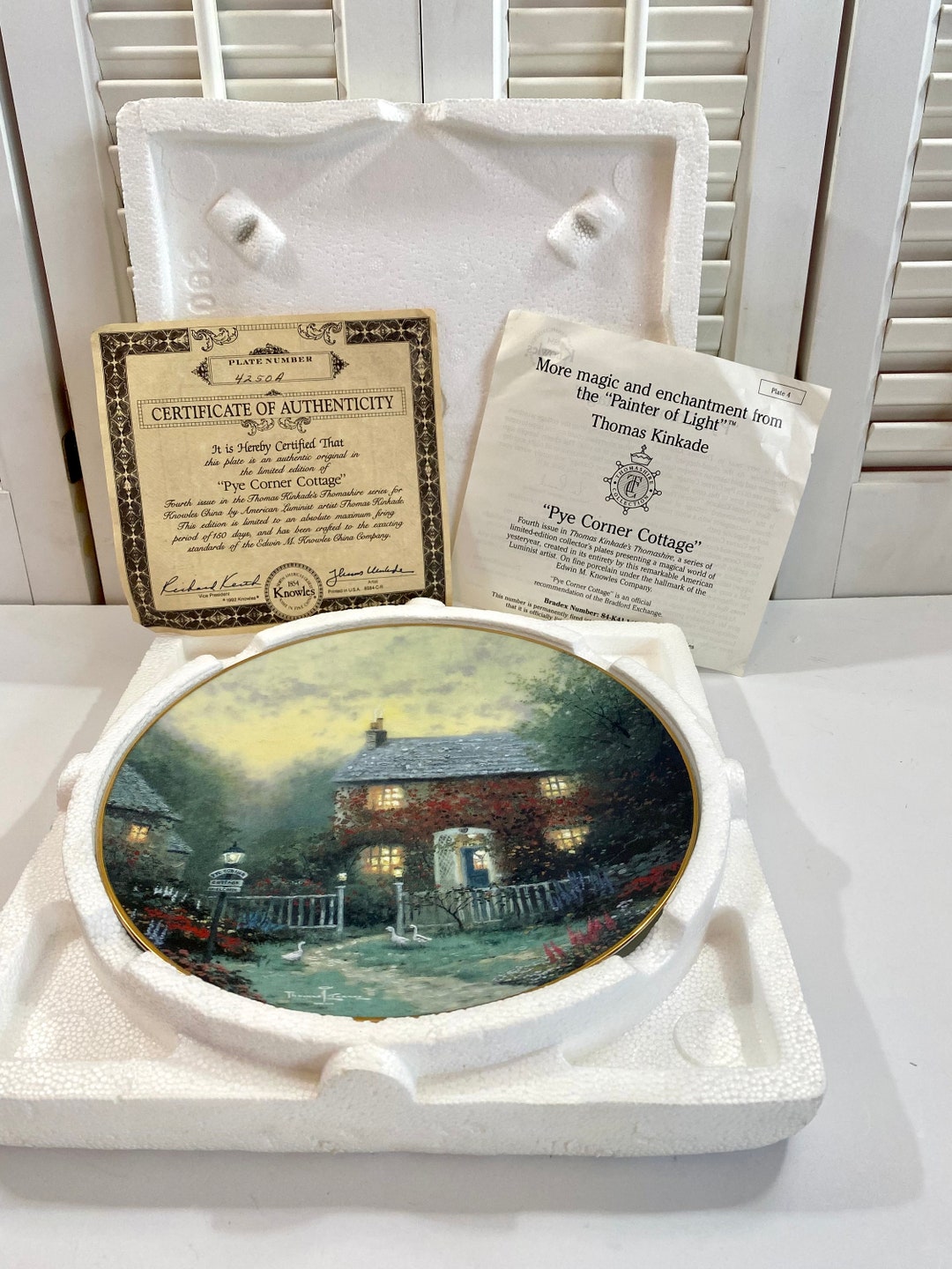 Thomas Kinkade Collectible Plate Pye Corner Cottage 1992 4th Plate in