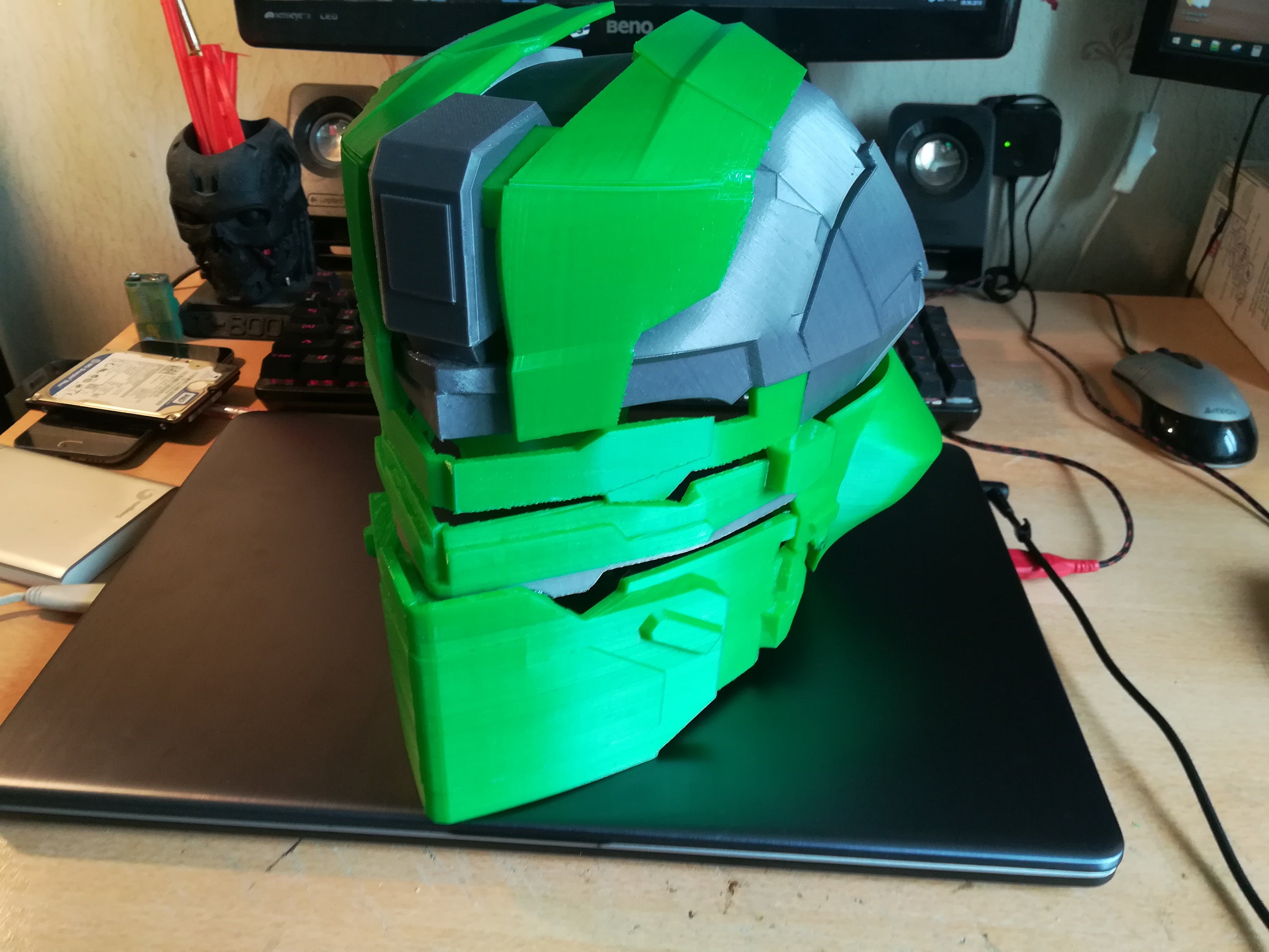 Dead Space- Life Size Advanced Helmet Papercraft Dead Space- Life Size Advanced Helmet Papercraft