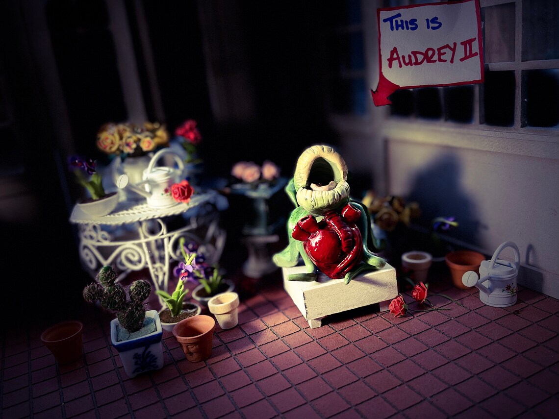 little shop of horrors audrey 2 figure