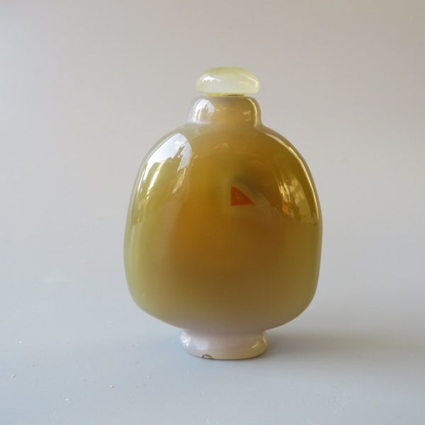 Botella de rapé de ágata tallada natural - Piedra de cristal de Reiki de piedra preciosa de calcedonia marrón amarilla