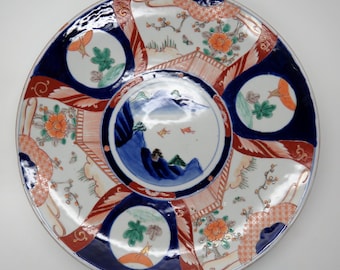 Antique Japanese Imari charger - very large XL ( 16 inch  40 cm ) in porcelain red and blue with painted back - plate platter 19th century