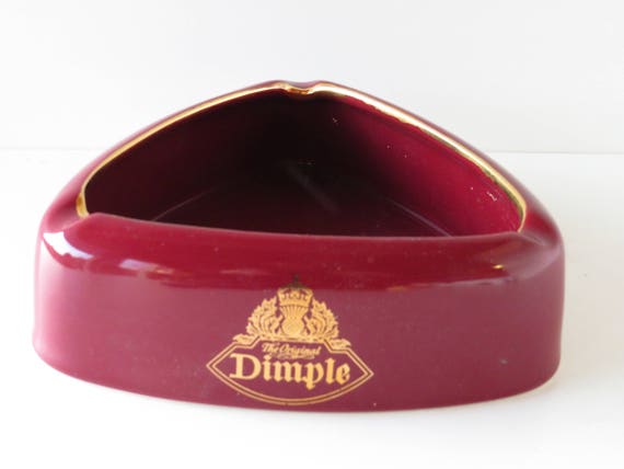 Fossette Partenaires Dans La Conception Vintage Whisky Triangle Rouge Foncé Cendrier En Céramique Publicité Promotion Boisson