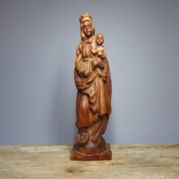 Madonna with child Statue - Carved wooden religious figurine - 41.5 cm tall - handcarved wood virgin mary - European vintage