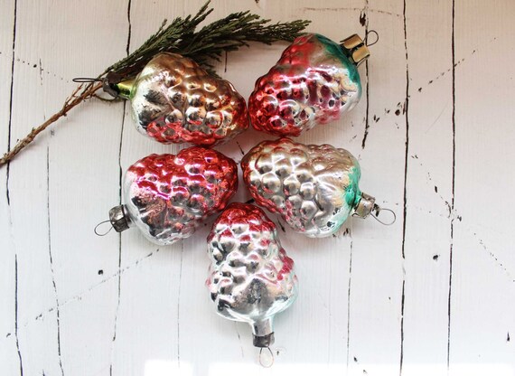 1950s christmas decoration vintage christmas decorations antique christmas ornaments russia ornaments mercury glass ornament catalog soviet
