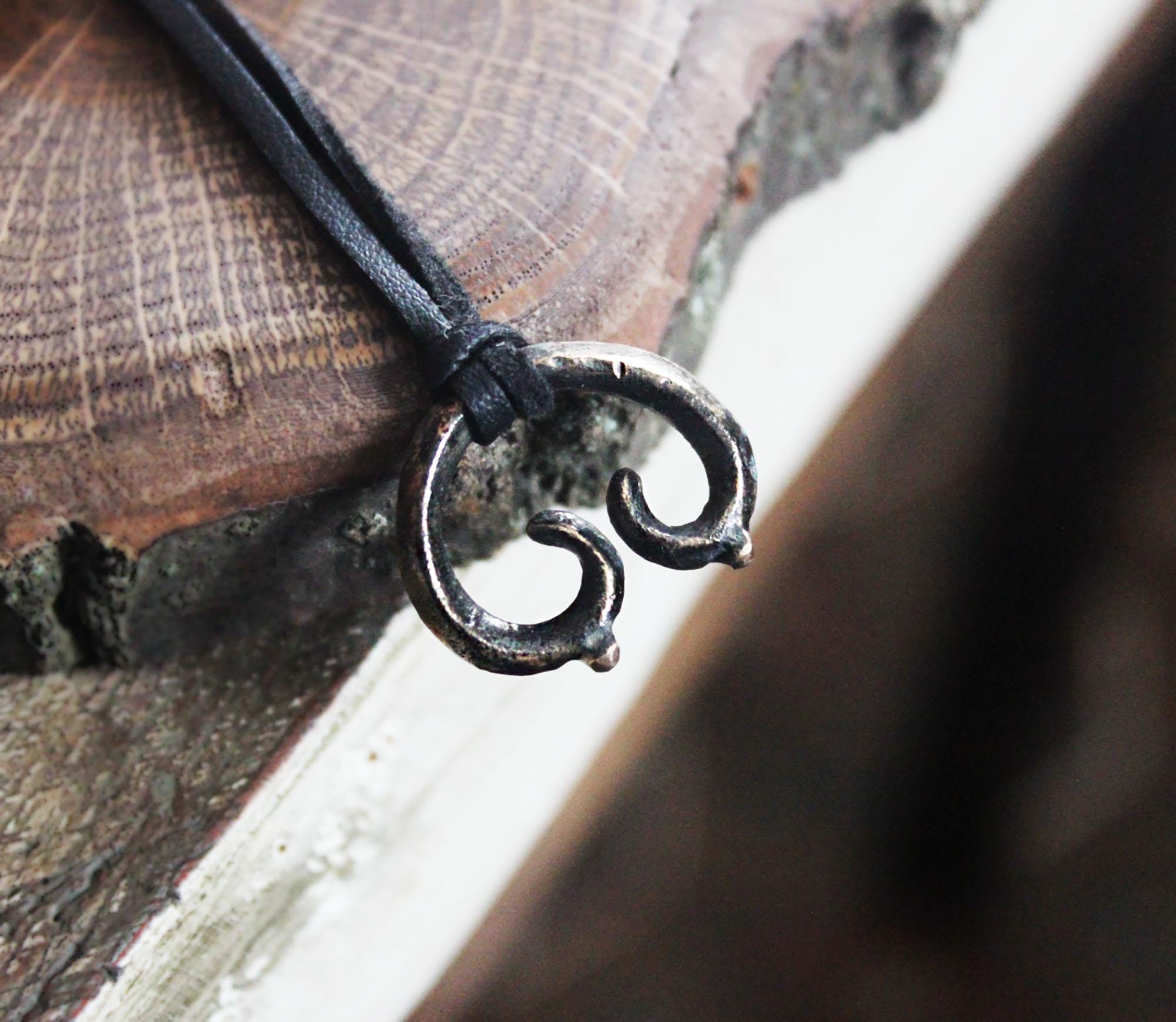 antique rare old necklace Medieval Ancient pendant Celtic Viking artifact finds