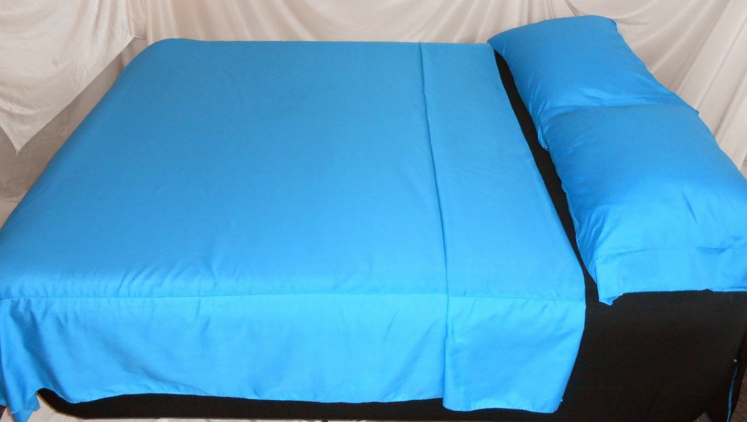Won't Pop off Queen Air Mattress Sheet for Single High and Double High,  Sheet Becomes Instant Laundry Bag Made by POCKETS 