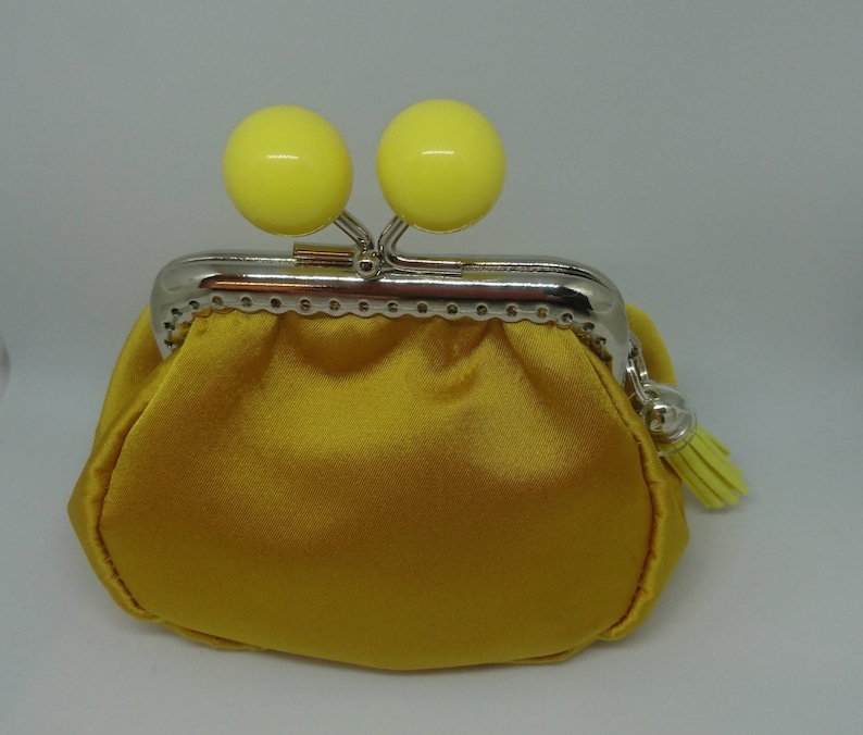 Coin purse Silver Clasp and large yellow lemon beads