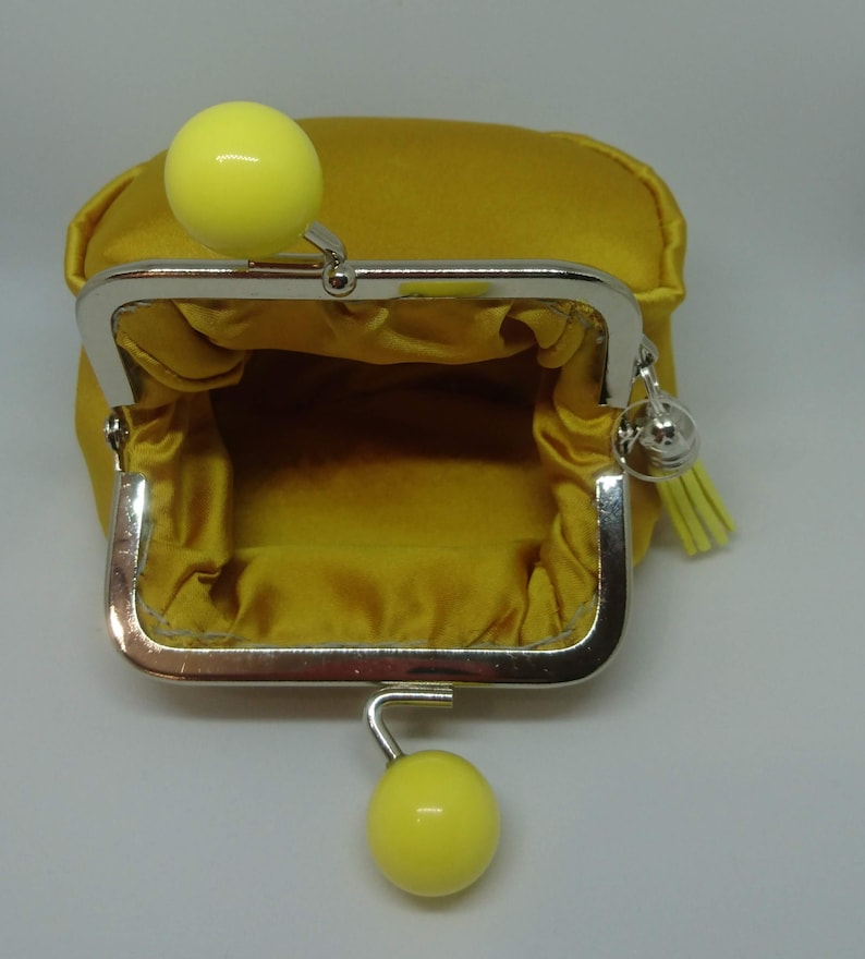 Coin purse Silver Clasp and large yellow lemon beads