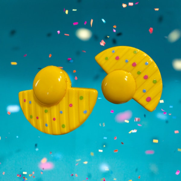 Genuine Vintage 80s Earrings! Clip on Large yellow plastic half moon / fan shape with colorful confetti specks