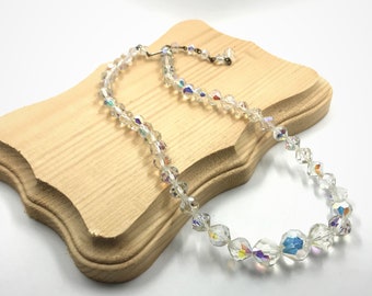 Vintage Aurora Borealis fasetterad glaskristallpärla justerbar chokerhalsband - Graderad Rivière klar med regnbågsnyanser Tung & vacker! 50-tal
