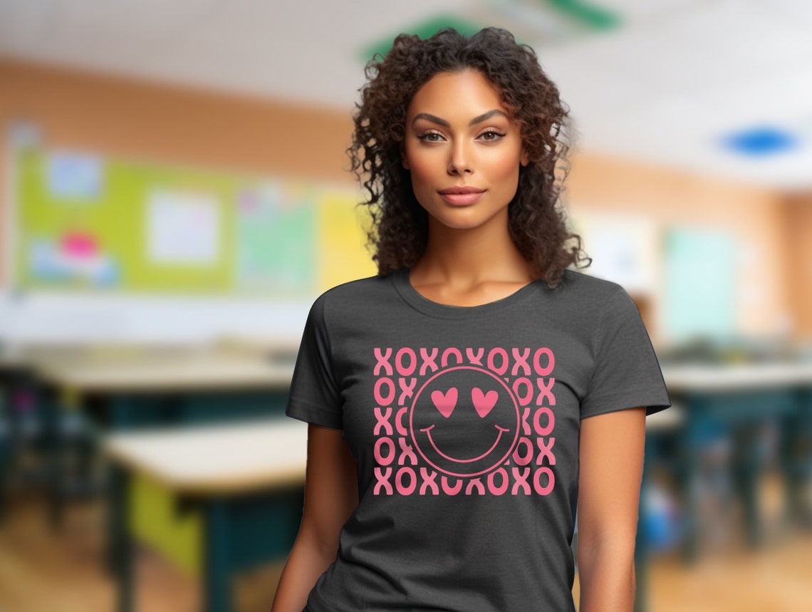 Pink Love Happy Face SVG XOXO SVG Hugs and Kisses Svg Valentine's Day ...
