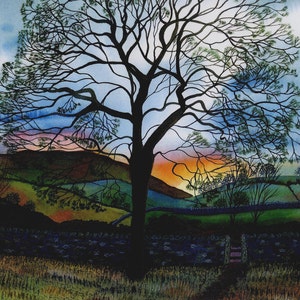 "Grußkarte: ""Frühlingsabend in Dentdale"" - Frühlingskarte, Baumkarte, Landschaft, Sonnenuntergang, Stil, Weg, Hügel, nach einem Gemälde von Liz Clarke."