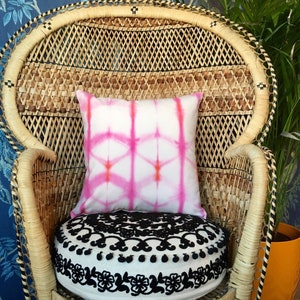 Shibori Tye Dye Cushion Cover. Pink image 5
