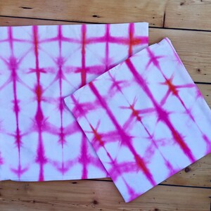 Shibori Tye Dye Cushion Cover. Pink image 7