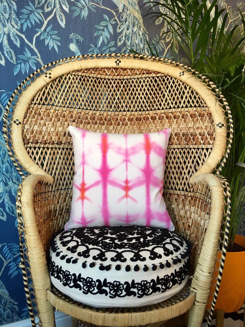 Shibori Tye Dye Cushion Cover. Pink image 4