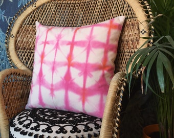 Shibori Tye Dye Cushion Cover. Pink