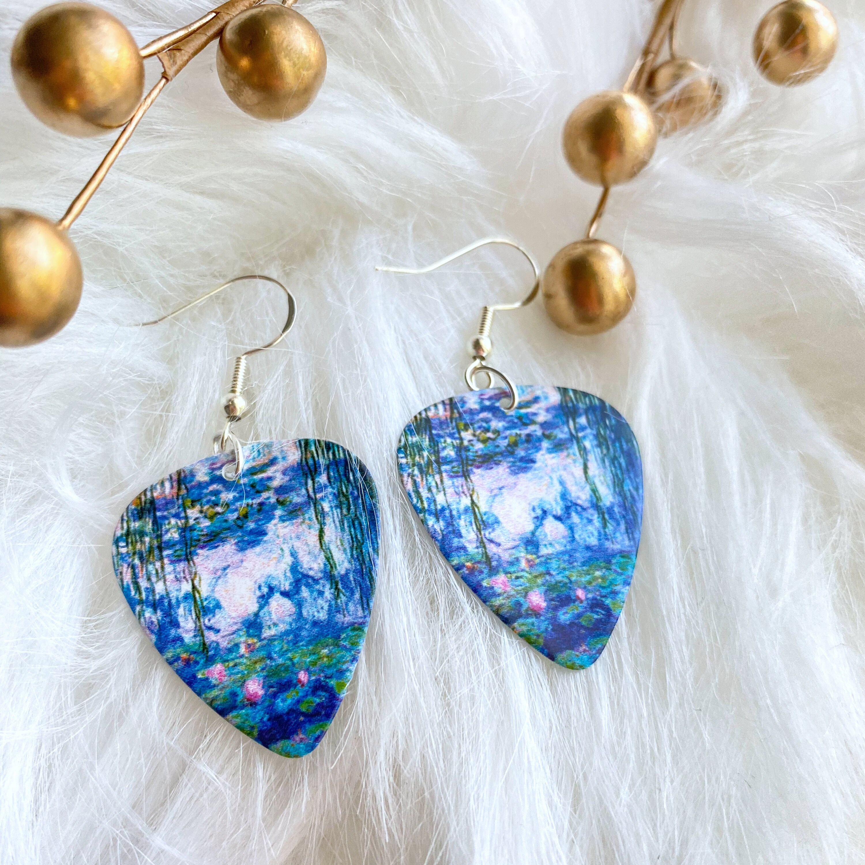◆VINTAGE HOLLYWOOD◆ Petit Cloud Earrings VH2336EA002B Claude Monet Waterlilies, Sterling Silver .925 Guitar Pick