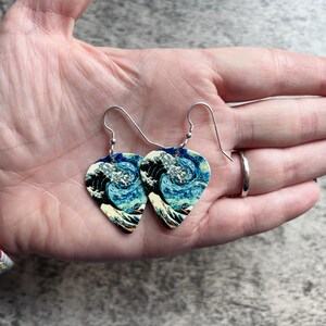 Starry Night & Great Wave Guitar Pick Earrings - A Celestial Harmony | Guitar Earrings | Sterling Silver .925 Guitar Pick Earrings Bild 3