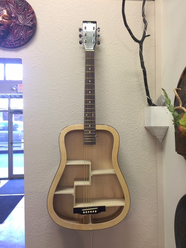 Acoustic cheap guitar shelf
