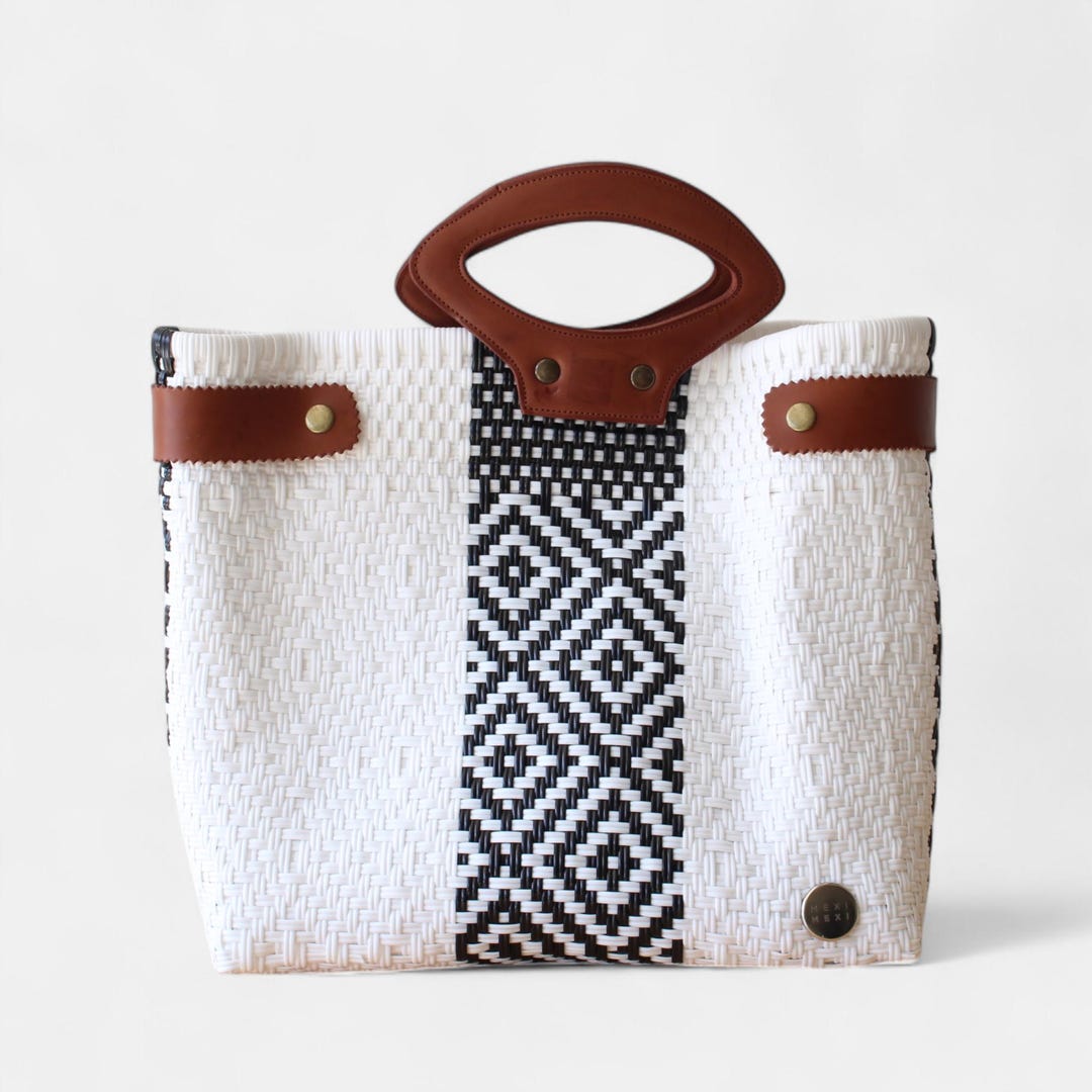 Mexico Rope Handle Bag Meximexi Handwoven Mexican Tote With Leather Handles | White & Black ...