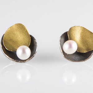 Black and 18k Gold Pearl Earrings