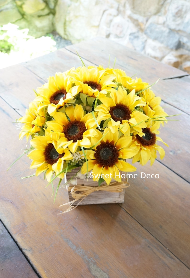 JennysFlowerShop 10'' Silk Sunflower Arrangement w/ image 2