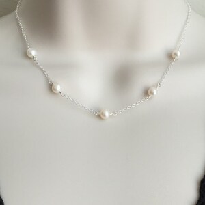 Delicate Pearl Necklace. White Pearl Necklace. Natural Pearl Jewelry. Sterling Silver.Gold Filled. Minimal Necklace. Layering Necklace.