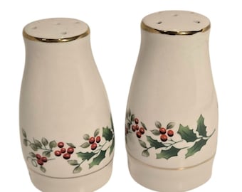 Vintage White Christmas Holiday Holly and Berry Salt & Pepper Shaker Set W/Gold