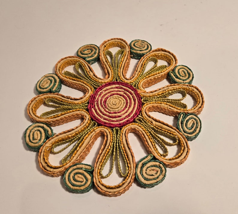 Vintage Pink and Green Straw Rattan Round Flower Trivet Hot Pad Boho Style image 4