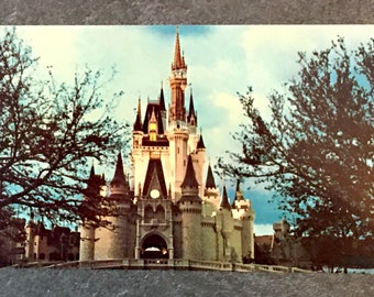 Cinderella Castle - Fantasyland Vintage Postcard, Walt Disney World, Happiest Land of Them All, Unposted, Postcrossing, Souvenir Ephemera