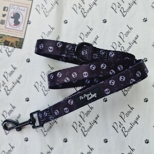 Black Skulls Dog Lead