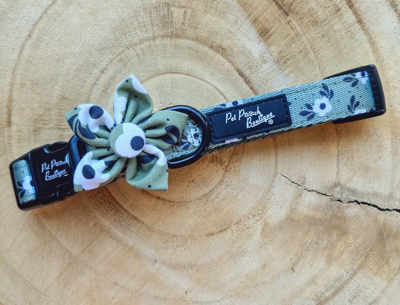 Green Meadow Daisy Puppy or Dog Collar optional flower accessory Bild 6