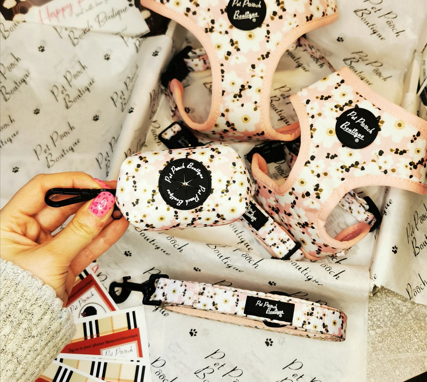 Darling Daisy Floral Dog Poo Bag Holder