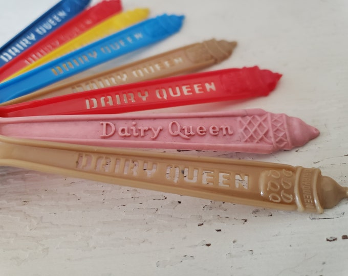 Vintage Dairy Queen Spoons/plastic Dairy Queen Spoons/vintage Dq/vintage DQ Spoons/plastic