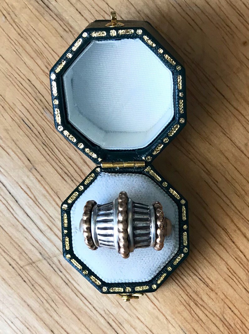 tone 2 Ring heavy weight Sterling /& 14K