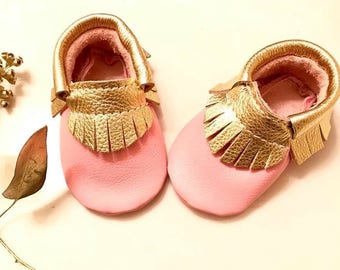 Pink with Gold Fringe Leather Moccasins shoes, Pink Baby Moccasins, Baby Moccasins, Gold Baby Moccasins, Baby Gift